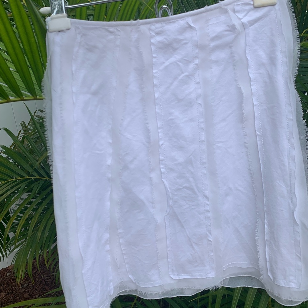 Armani Exchange white mini skirt. - Picture 5 of 11